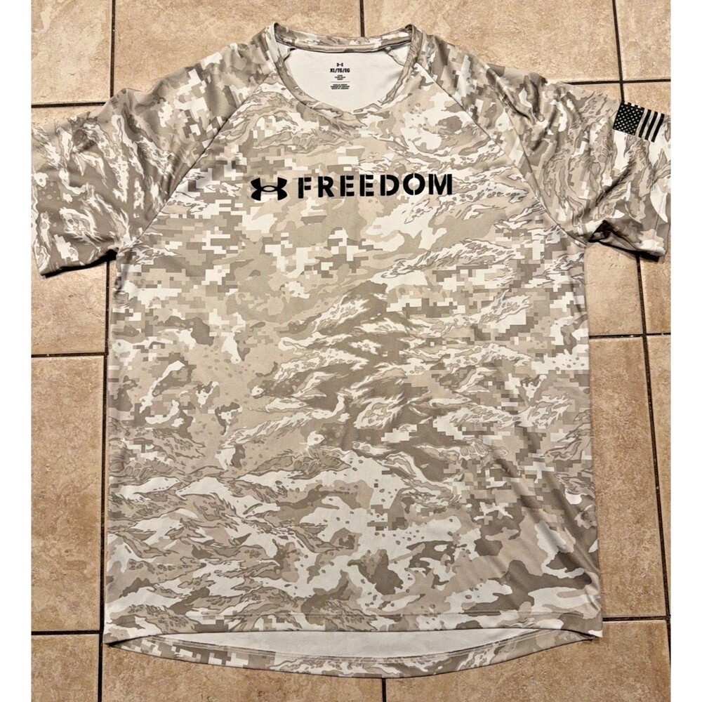Under Armour Shirt Mens XL Camouflage Freedom U.S. American Flag Performance Gym